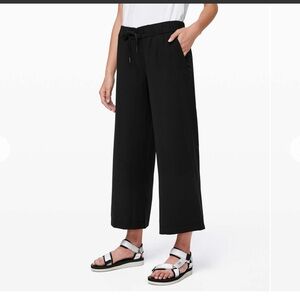 Lululemon On the Fly Wide-Leg 7/8 Pant *Woven
